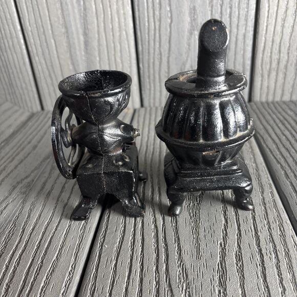 Vintage Small Pot Belly Stove Black Cast Iron 5" Tall + Coffee Grinder (Parts) - Picture 7 of 8